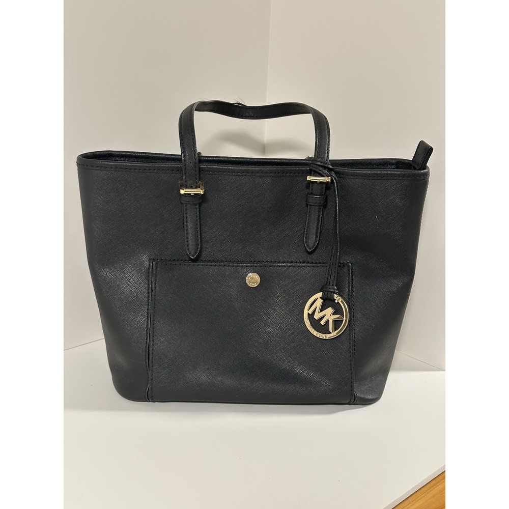 Michael Kors, Black Jet Set Multifunction Pocket Tote Saffiano Leather, Black‎